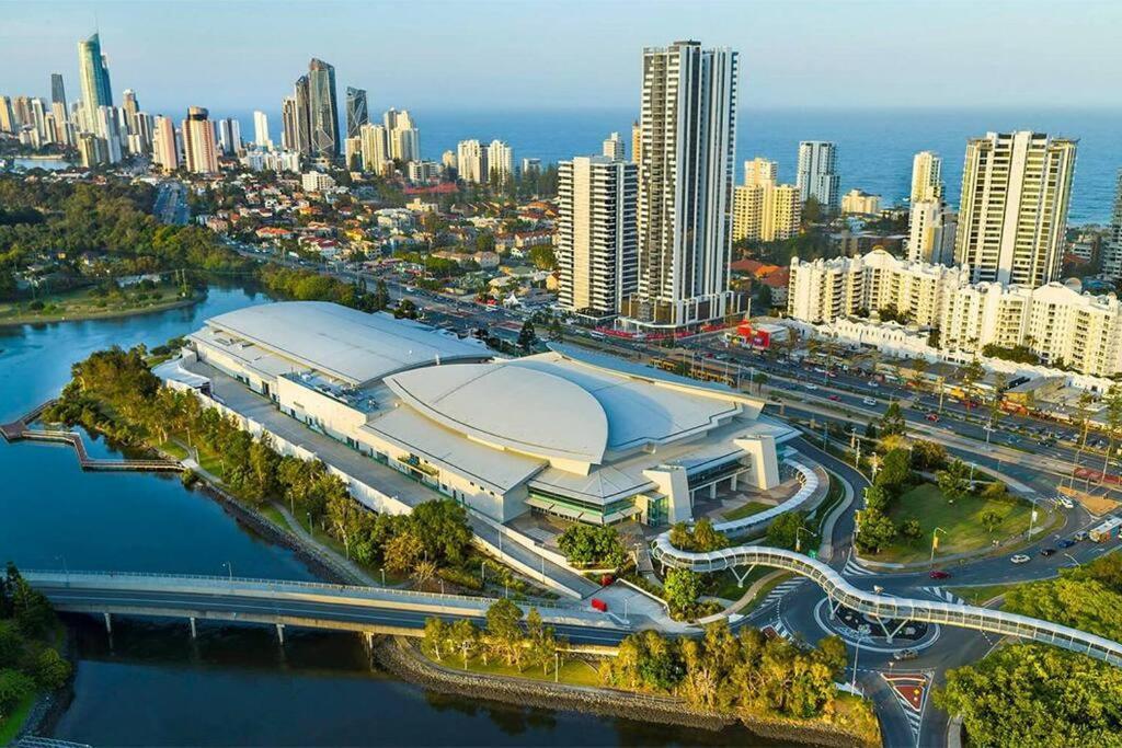 Coastal Dream Across From Casino At Avani Broadbeach Apartment Gold Coast